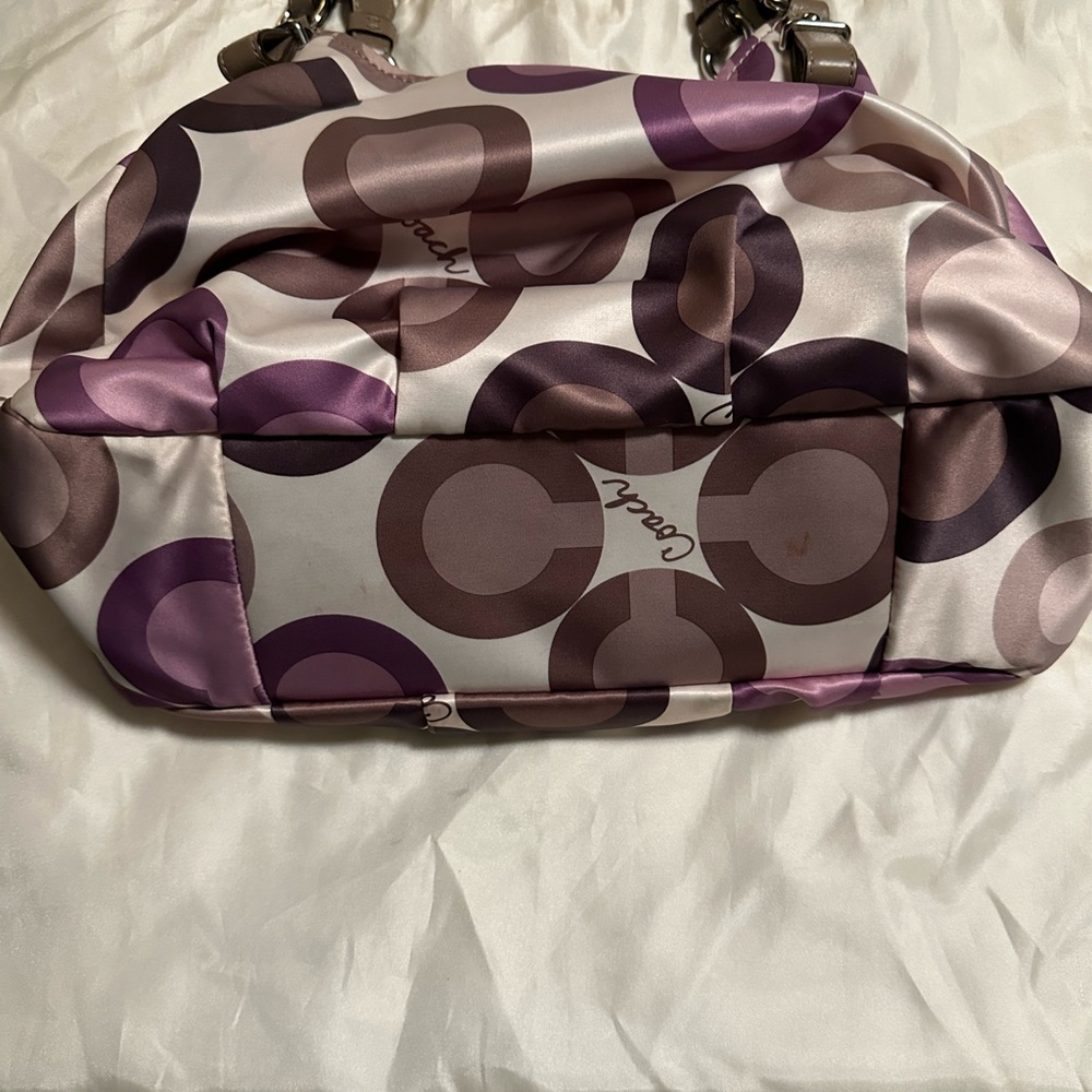 Vintage Coach initial shoulder bag - cream, taupe and purple. - Picture 6 of 7